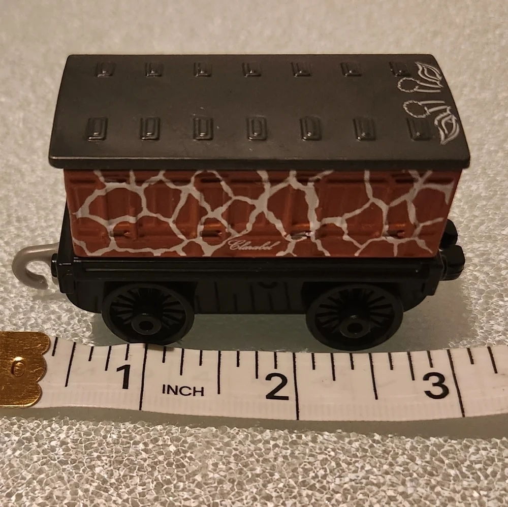 Thomas the Train Clarabel giraffe Sodor Safari‎ die-cast train car
